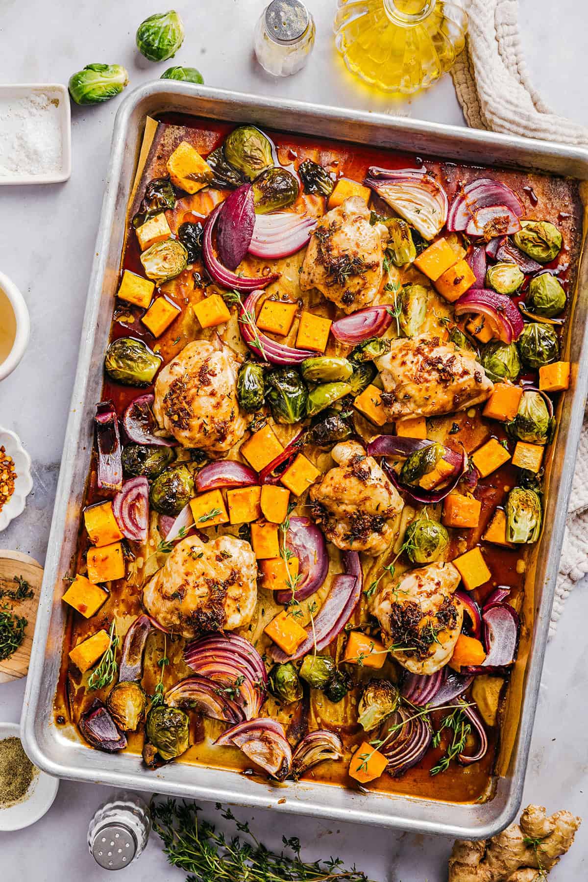 This Sheet Pan Maple Glazed Chicken with Vegetables is healthy, delicious and easily made all on one pan in just 30 minutes! The most flavorful weeknight dinner that is perfect for your fall meal prep!