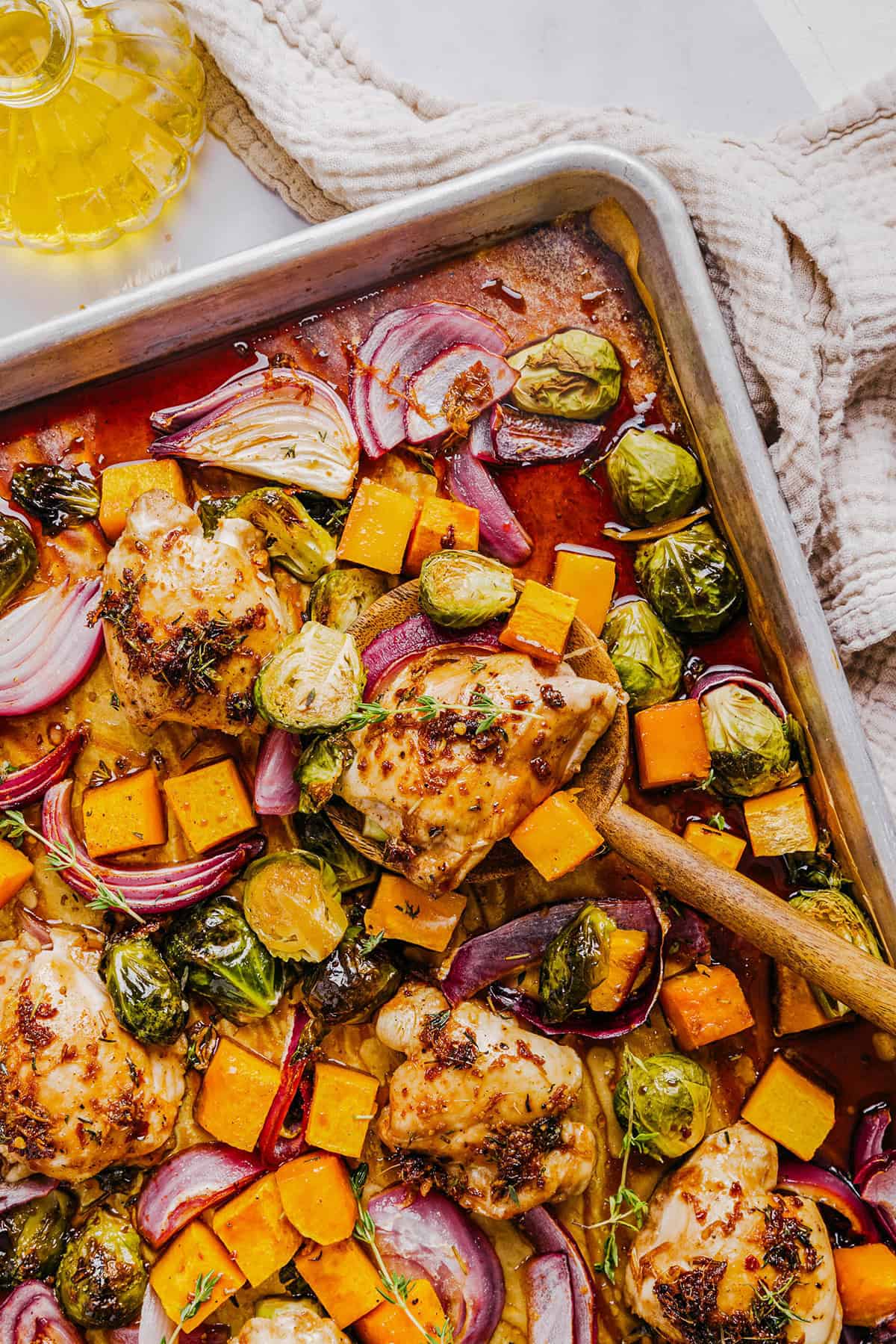 This Sheet Pan Maple Glazed Chicken with Vegetables is healthy, delicious and easily made all on one pan in just 30 minutes! The most flavorful weeknight dinner that is perfect for your fall meal prep!
